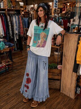 Thrift Store Retro Graphic Short Sleeve Tee - Cream